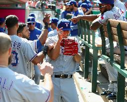 Darvish wins 1st victory of season