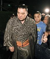 Sumo: Harumafuji's drunken assault on fellow wrestler