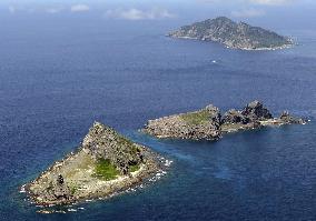 Japan, China to set up contact system to avoid sea, air clashes