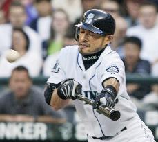 Ichiro gets 3 hits in Mariners' 7th win in a row