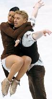 France's Delobel, Schoenfelder win gold in ice dancing