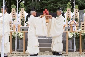 Shinto ceremony marks 1st anniversary of Prince Katsura's burial