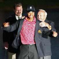 Tiger Woods wins Arnold Palmer Invitational PGA golf tournament