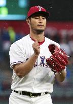 Baseball: Darvish gets 3rd win behind Gomez cycle