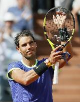 Tennis: Nadal powers into French Open 3rd round