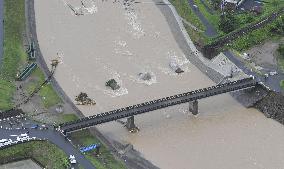 Heavy rain hits southwestern Japan