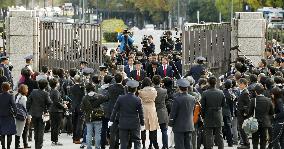 Abe to be re-elected Japan PM as special Diet session convenes