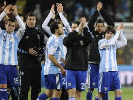Argentina beat Mexico 3-1 to face Germany in quarters