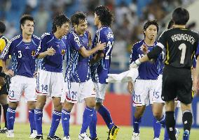 Japan crush Vietnam to cruise into Asian Cup quarterfinals