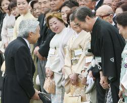 Some 1,800 people attend autumn imperial garden party