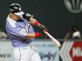 Nakata hits 20th home run of season