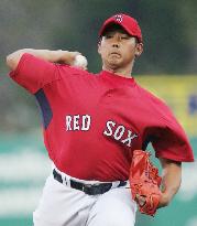 Matsuzaka picks up win in 1st spring season outing