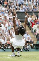 S. Williams defeats Kerber to win seventh Wimbledon title