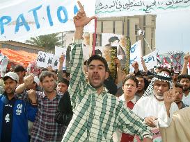 (2)Anti-U.S. demonstration staged in Baghdad
