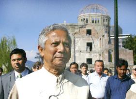 Nobel laureate Yunus visits Hiroshima