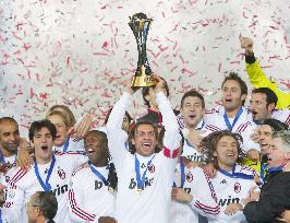 Kaka inspires Milan to victory at Club World Cup