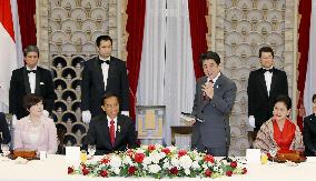 Abe, Jokowi attend dinner party