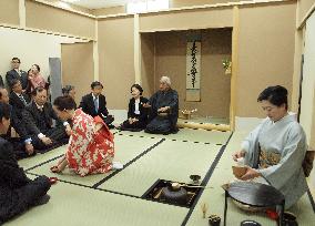 Tea-ceremony room unveiled at S. Korean univ.