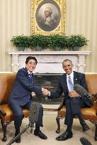 Abe, Obama hold summit talks