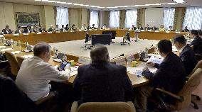 Japan bid to hold informal 6-way talks fails as N. Korea stays away