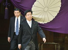 Cabinet minister Kato visits Yasukuni Shrine