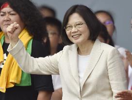 Tsai Ing-wen sworn in as Taiwan's 1st female president