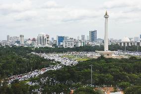 Mass protest against governor in Jakarta, 8 detained for treason