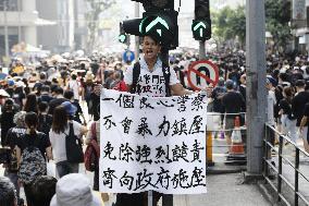 Fresh mass protest in Hong Kong