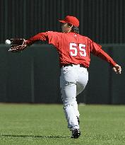 Matsui on 1st day of Angels' spring training