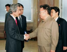 (2)Koizumi-Kim summit talks in Pyongyang
