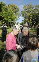 Emperor, Empress arrive in Hawaii from Canada