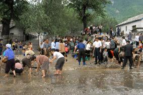 N. Korean floods believed to have left over 500 dead, missing