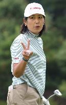 Muraguchi grabs 3-stroke sole lead in 2nd-round Stanley Ladies