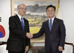 S. Korea's new Unification Minister Hong meets Japanese envoy