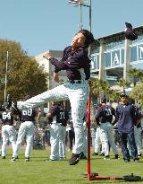 Yankees' Matsui begins spring training