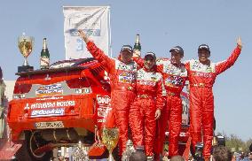 Peterhansel triumphs in Dakar Rally