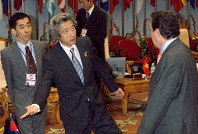 Prime Minister Koizumi at ASEM in Hanoi