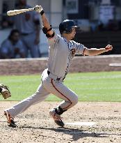 Giants' Aoki hits in 7th consecutive game