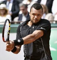 Tsonga stops Nishikori at French Open