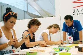 Japanese lacquered chopsticks introduced at Milan expo