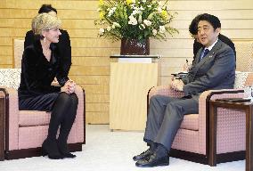 Australian FM Bishop meets with Japanese PM Abe