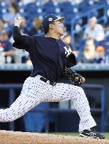 Tanaka at Yankees spring training