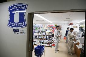 6-year efforts enable walk in Fukushima nuclear plant in casual wear