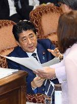 Abe corrects past Diet answers over favoritism allegations