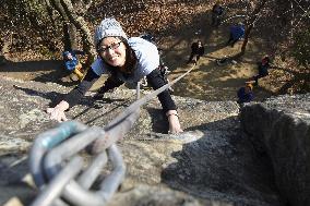 Popular free climbing spot in Japan