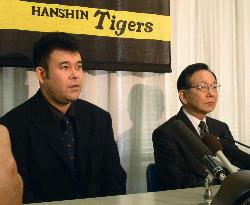 Irabu to stay with Hanshin Tigers next season