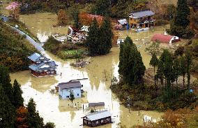 (1)Scenes from quake-hit Niigata Pref.