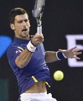 Djokovic, Federer vie for spot in Australian Open final
