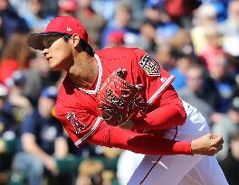 Baseball: Shohei Ohtani's spring debut