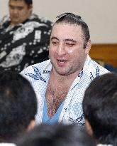 Sumo: Georgian Tochinoshin meets ozeki promotion criteria
